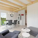 Stunning In Ostseeresort With Sauna Hébergement de vacances Olpenitz